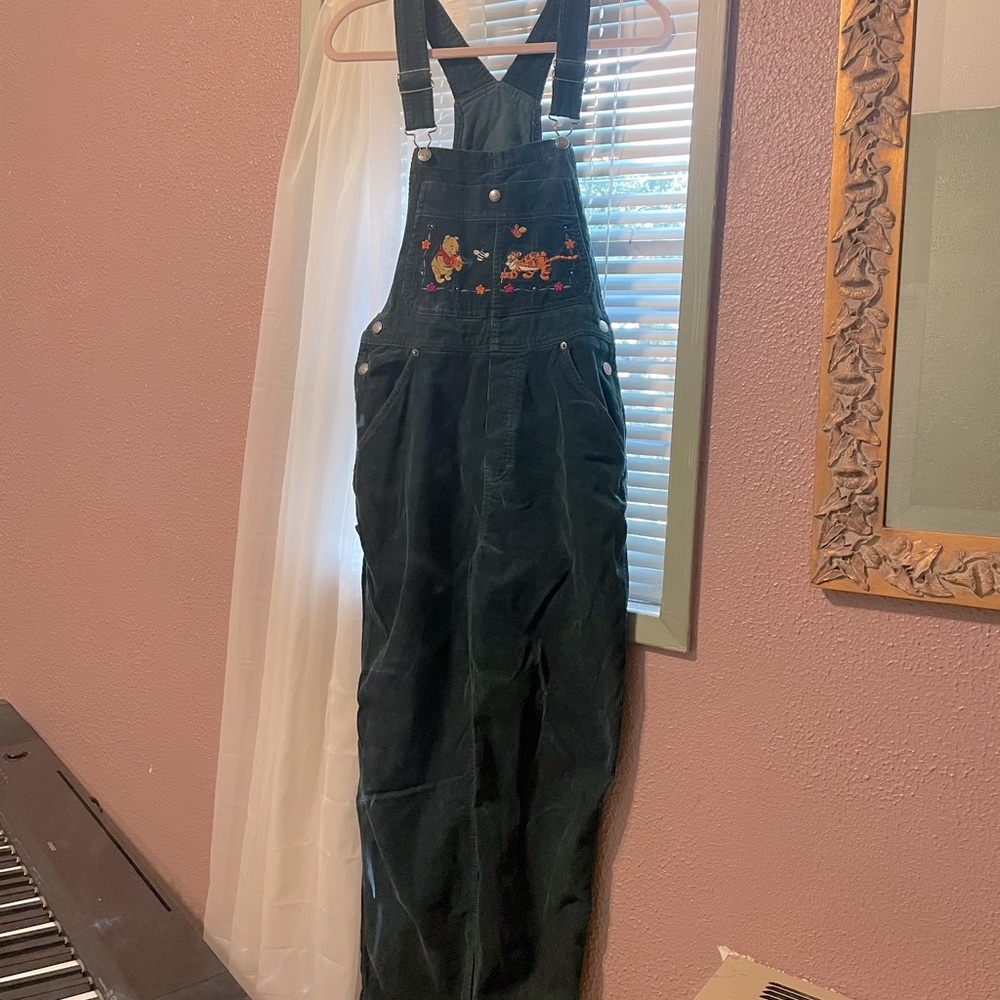 Vintage 90’s Winnie the Pooh overalls